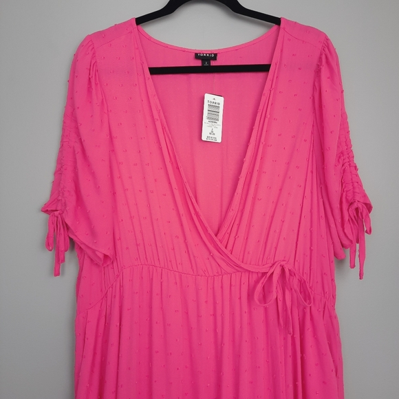 Torrid Midi Swiss Linen Surplice Dress in Honeysuckle size 2X - Picture 3 of 11